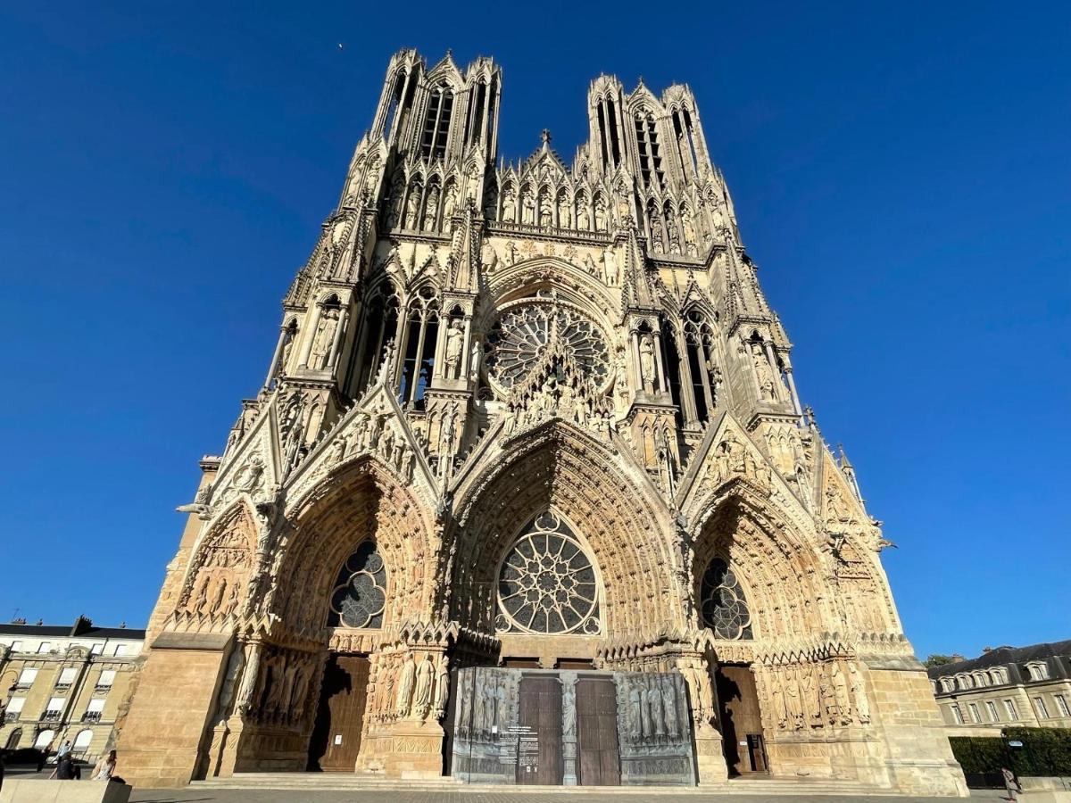 L'Hotel Des Ventes Reims Chativesle Exterior foto
