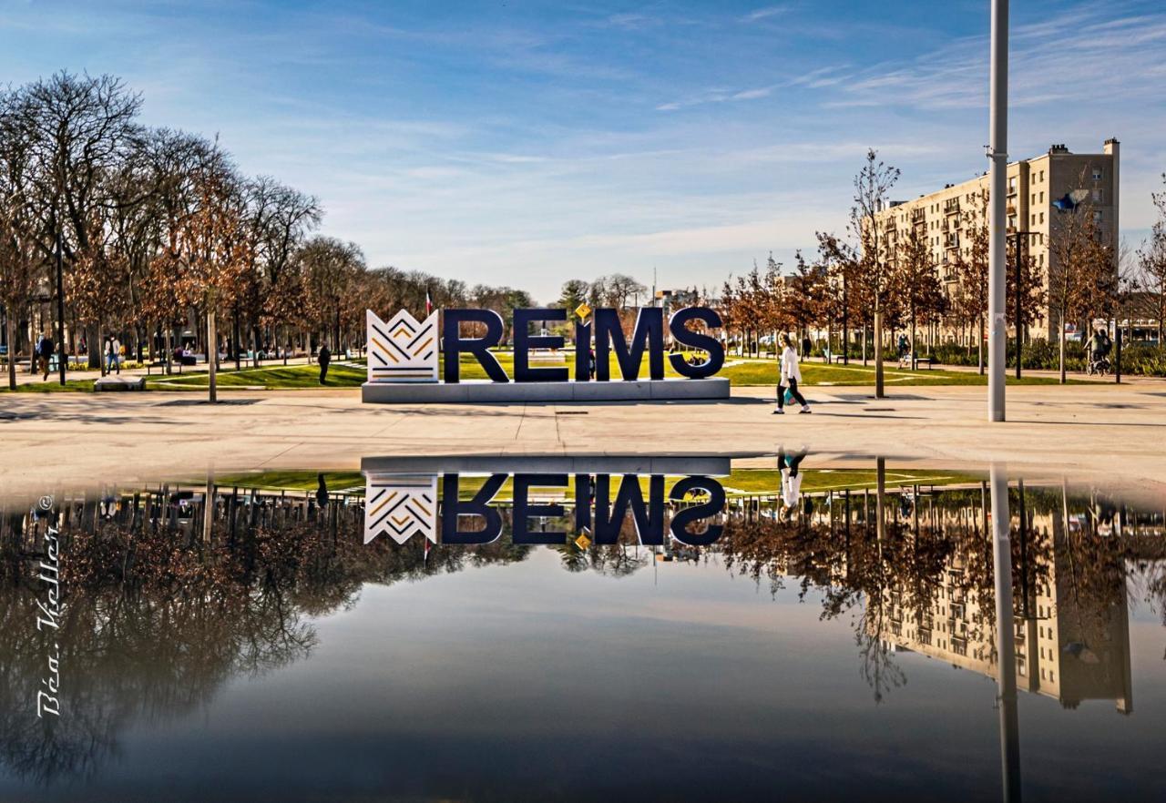 L'Hotel Des Ventes Reims Chativesle Exterior foto